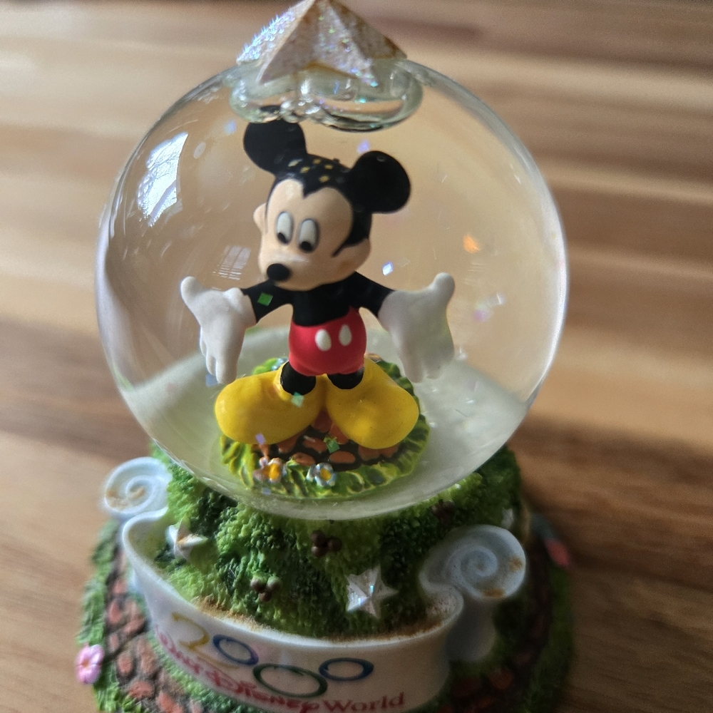 Disney 2000 Walt Disney World Mickey Mouse Snow Globe Millennium Souvenir - Picture 3 of 8